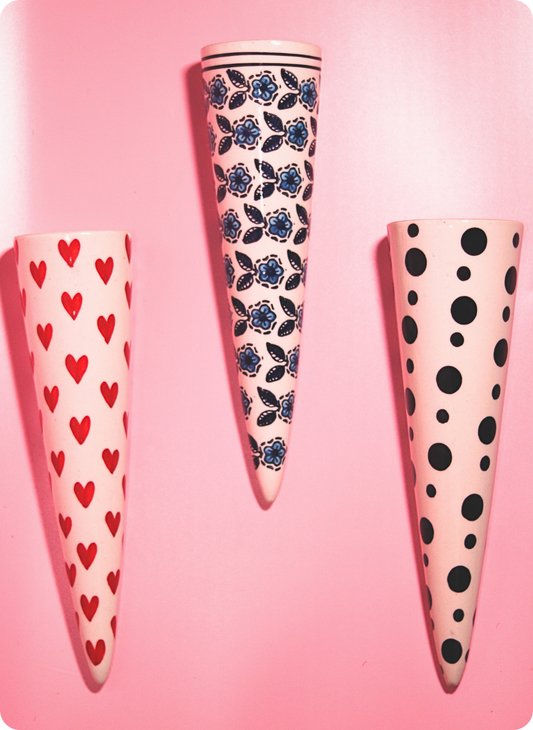 The Drama Cone Hanging Vase